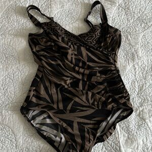 Miracle swimming suit